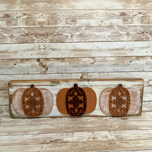 Load image into Gallery viewer, Pumpkin Shelf sitter