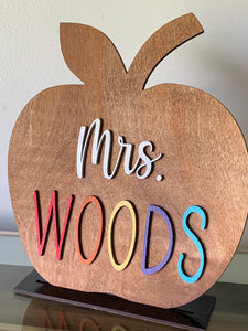 Teacher Apple name sign